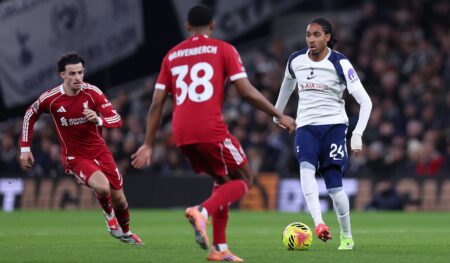 لاعب توتنهام: مباراة ليفربول فرصة لتحسين المسار.. ونستطيع الفوز على أي فريق لاعب توتنهام: مباراة ليفربول فرصة لتحسين المسار.. ونستطيع الفوز على أي فريق