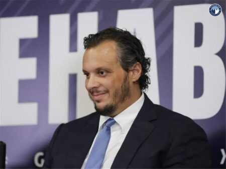 بعد بلع لاعب بيراميدز لسانه.. ممدوح عيد: صحة اللاعبين أهم من أي بطولة بعد بلع لاعب بيراميدز لسانه.. ممدوح عيد: صحة اللاعبين أهم من أي بطولة