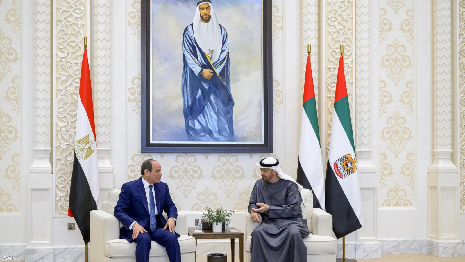 إدانة ورفض الاعتداءات الإيرانية والسعي لوقف التصعيد تتصدر زيارة السيسي للإمارات وقطر.. فيديو