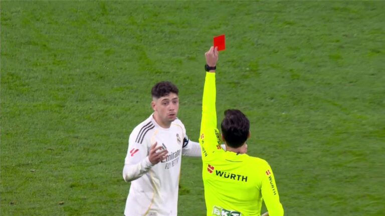 لجنة الحكام توضح مدى صحة طرد فالفيردي في مباراة ريال مدريد وأتلتيكو مدريد