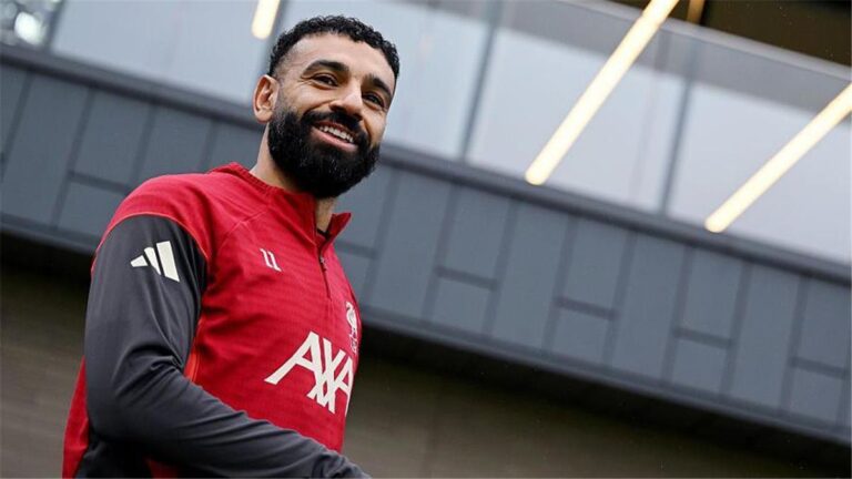 وارنوك يشبه محمد صلاح بـ كلوب: رحيله نهاية الموسم قد يكون مثيرًا