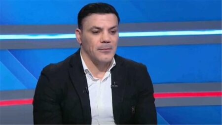عمرو زكي ينتقد ثلاثي الأهلي ويؤكد: سياسة تغيير المدربين أمر جديد