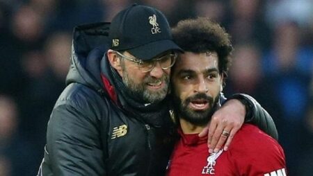 كلوب: رحيل محمد صلاح نهاية حقبة تاريخية في ليفربول