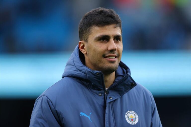 رودري يكشف موقفه من الانتقال إلى ريال مدريد.. ويؤكد: الدوري الإسباني نقطة ضعفي رودري يكشف موقفه من الانتقال إلى ريال مدريد.. ويؤكد: الدوري الإسباني نقطة ضعفي