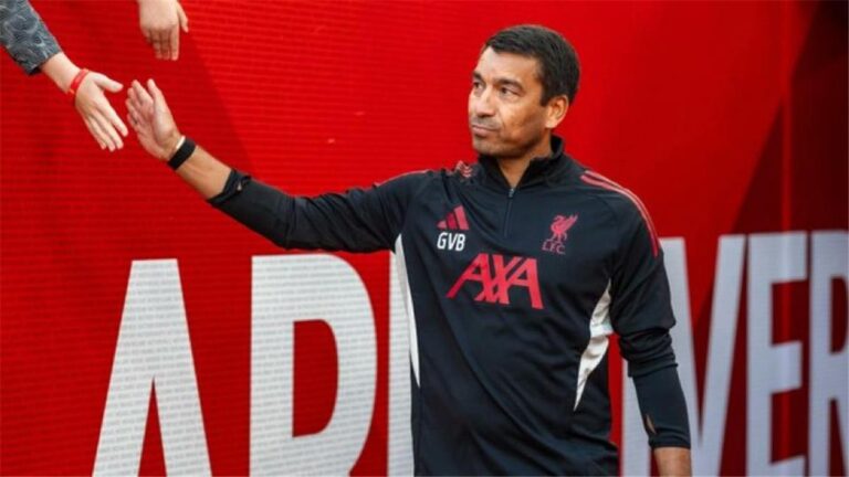مساعد سلوت يوضح موقفه من الرحيل عن ليفربول لقيادة فينورد مساعد سلوت يوضح موقفه من الرحيل عن ليفربول لقيادة فينورد
