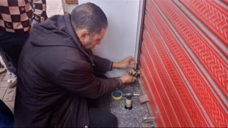 تبدأ اليوم السبت | مواعيد غلق المحلات التجارية والفئات المستثناة