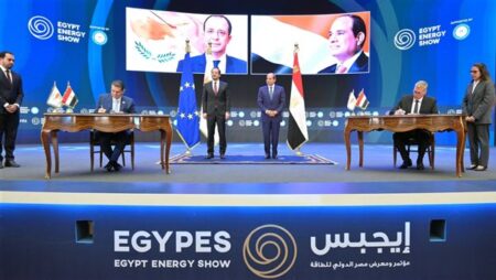 السيسي ونظيره القبرصي يشهدان توقيع اتفاقية للتعاون والتكامل في مجال الغاز الطبيعي