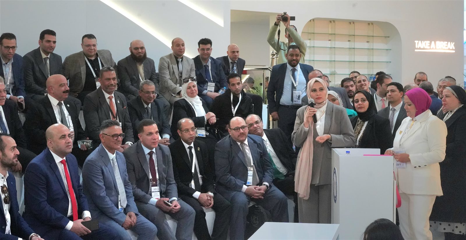 «البترول» تستعرض قصص نجاح خفض التكلفة والتكامل الإنتاجي بجناح إيجبس 2026 لجذب الاستثمارات وزيادة الإنتاج