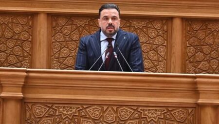 رئيس لجنة الشباب: تشريعات جديدة لضبط سوق كرة القدم رئيس لجنة الشباب: تشريعات جديدة لضبط سوق كرة القدم