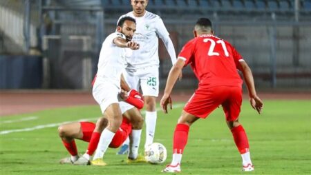 الكونفدرالية.. التعادل السلبي يحسم الشوط الأول بين المصري وشباب بلوزداد