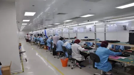 مبادرة لإنتاج هواتف ذكية بـ40 دولارا في الأسواق.. ما القصة؟