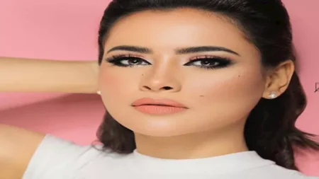 هدير عبد الناصر بإطلالة محتشمة.. كيف نسقتها؟