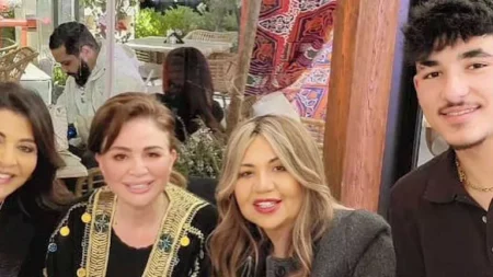 إلهام شاهين تحتفل بعيد ميلاد ابن هالة صدقي بحضور بوسي شلبي (صور) إلهام شاهين تحتفل بعيد ميلاد ابن هالة صدقي بحضور بوسي شلبي (صور)
