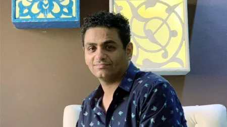 محمد صلاح العزب يحتفل بنجاح "سفاح التجمع": "على طول مخلصين التذكر"