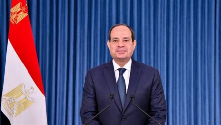 السيسي ورئيس وزراء باكستان يتبادلان التهنئة بمناسبة عيد الفطر