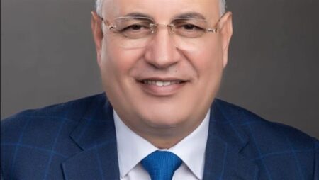 الحسيني أبو قمر نائب رئيس مجلس إدارة "المصري" رئيسًا لبعثة النادي بالجزائر الحسيني أبو قمر نائب رئيس مجلس إدارة "المصري" رئيسًا لبعثة النادي بالجزائر