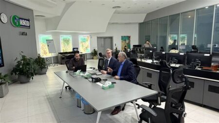 زيارة مفاجئة لوزير البترول لمتابعة استقرار إمدادات الغاز في الشبكة القومية
