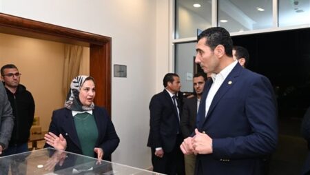 وزير الرياضة يتفقد المعسكر الدولي للشباب "معسكر القرش" بالإسماعيلية
