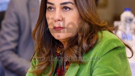 وزيرة التنمية المحلية والبيئة تهنئ محافظ القاهرة لاختيار العاصمة في المركز الرابع عالميا كأجمل 12 مدينة حول العالم
