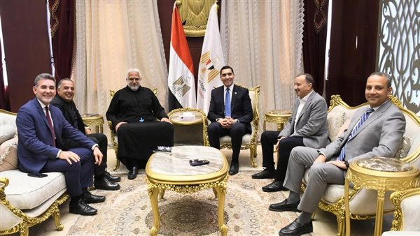وزير الشباب: حريصون على تعزيز التعاون مع الأندية الرياضية وزير الشباب: حريصون على تعزيز التعاون مع الأندية الرياضية