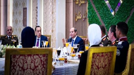 السيسي من الأكاديمية العسكرية: حرصنا على منع التصعيد بالشرق الأوسط لأن الحروب لا تجلب إلا الخراب.. ويوجه بدراسة إمكانية إحالة المتلاعبين بالأسعار إلى القضاء العسكري