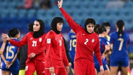 أزمة لاعبات المنتخب الإيراني | لجوء إلى أستراليا وتوتر سياسي قبل كأس العالم 2026