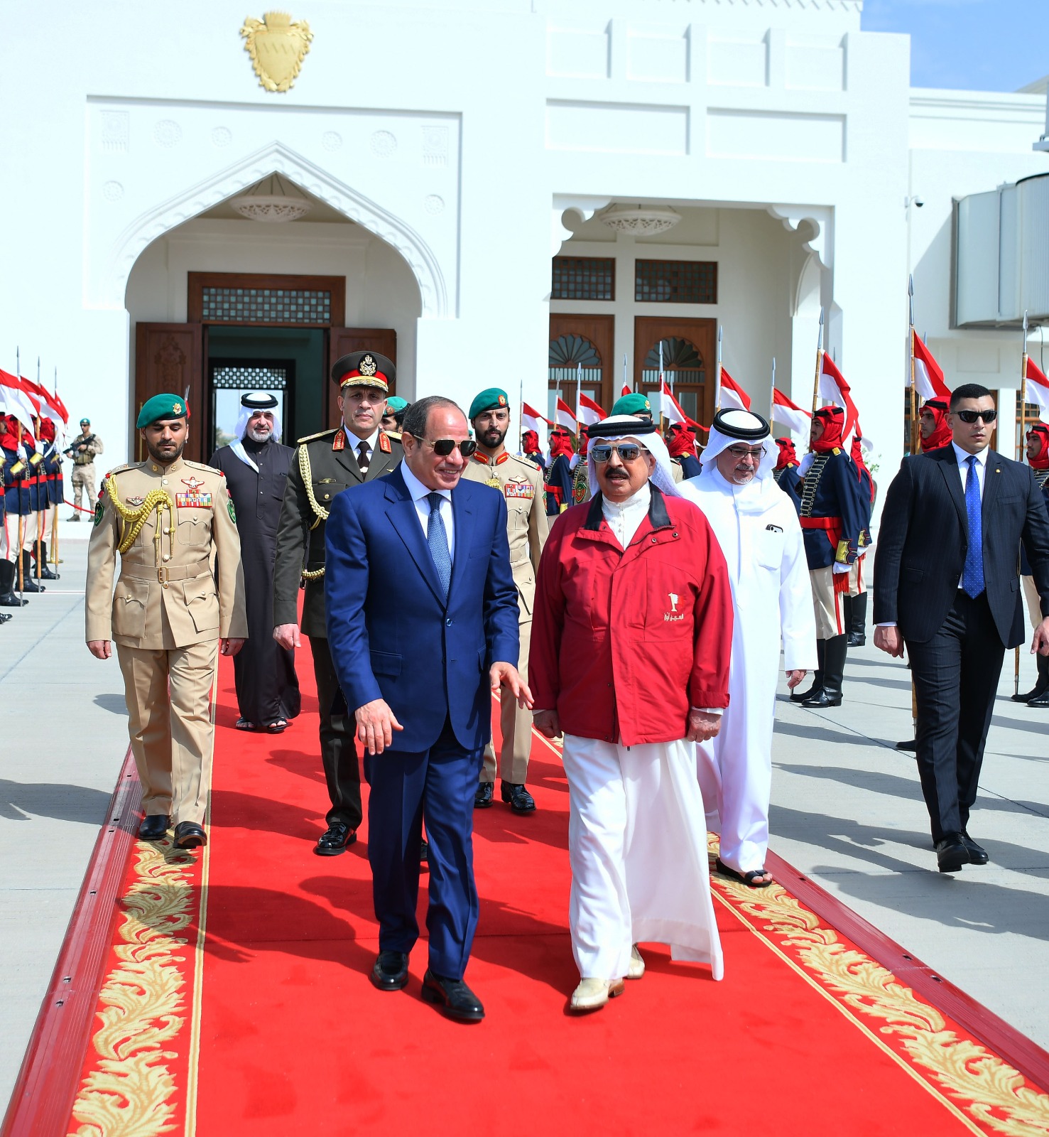 تفاصيل زيارة السيسي البحرين والسعودية.. صور 2 تفاصيل زيارة السيسي البحرين والسعودية.. صور
