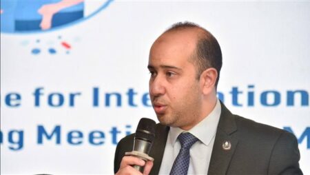 «هيئة الدواء» تؤكد استقرار سوق الدواء وتوافر مخزون يكفي 6 أشهر «هيئة الدواء» تؤكد استقرار سوق الدواء وتوافر مخزون يكفي 6 أشهر