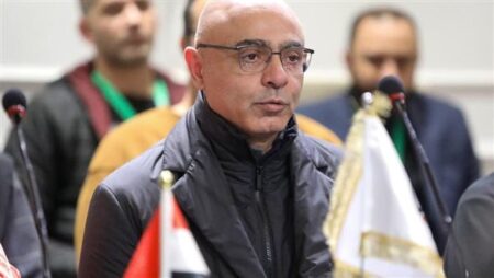 وليد درويش يرأس وفد المنتخب في اجتماع اللجنة المنظمة لبطولة اتحاد شمال أفريقيا وليد درويش يرأس وفد المنتخب في اجتماع اللجنة المنظمة لبطولة اتحاد شمال أفريقيا