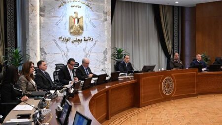 مدبولي: تكليفات للوزراء بانتظام متابعة الأسواق ميدانيًا بالتنسيق مع الأجهزة الرقابية للتأكد من توافر مختلف السلع بالأسعار المناسبة
