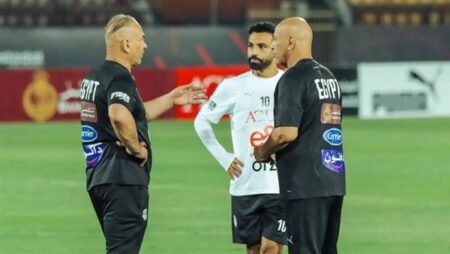 إبراهيم حسن: محمد صلاح خارج معسكر المنتخب بسبب الإصابة إبراهيم حسن: محمد صلاح خارج معسكر المنتخب بسبب الإصابة