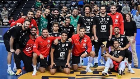 منتخب اليد يطير إلى ألمانيا الثلاثاء لمواجهة الماكينات وديًا.. وبسكوال يعلن قائمته