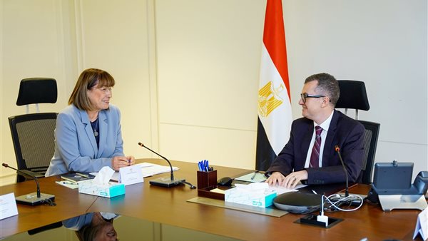وزير التخطيط يبحث مع المنسق المقيم للأمم المتحدة تعزيز مسارات التنمية المستدامة وزير التخطيط يبحث مع المنسق المقيم للأمم المتحدة تعزيز مسارات التنمية المستدامة
