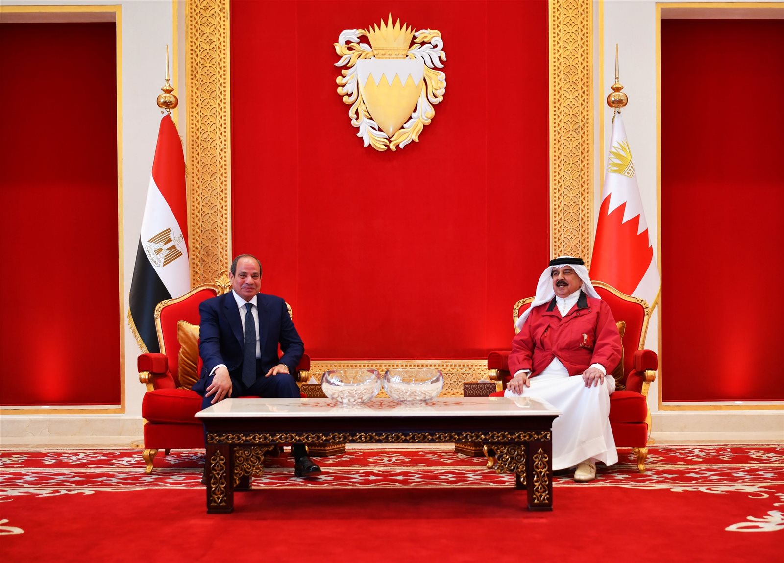 خلال زيارته للسعودية والبحرين.. السيسي يؤكد دعم مصر ورفض الاعتداءات الإيرانية (فيديو)