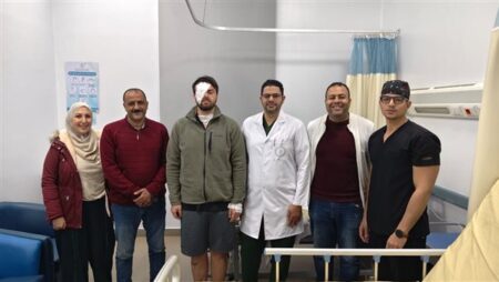 «الرعاية الصحية»: جراحة مجهرية لإنقاذ عين بحار أوكراني بمستشفى رمد بورسعيد «الرعاية الصحية»: جراحة مجهرية لإنقاذ عين بحار أوكراني بمستشفى رمد بورسعيد