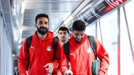 بعثة منتخب مصر تصل إلى إسبانيا استعدادًا لمواجهة منتخبها بعثة منتخب مصر تصل إلى إسبانيا استعدادًا لمواجهة منتخبها