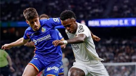 ريال مدريد يسقط في ثاني مباراة على التوالي.. والفارق يتسع مع برشلونة ريال مدريد يسقط في ثاني مباراة على التوالي.. والفارق يتسع مع برشلونة