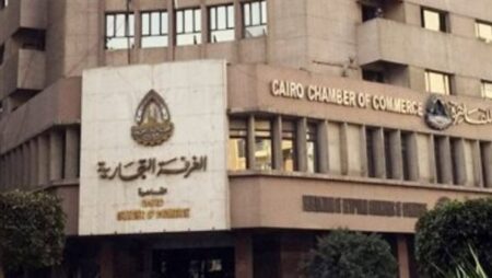 غرفة القاهرة التجارية تنفي وقف بيع الهواتف المحمولة وزيادة الأسعار