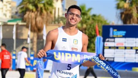 وزير الرياضة يهنئ معتز وائل بعد التتويج بذهبية كأس العالم للخماسي الحديث