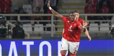بعد أليو ديانج.. فالنسيا يطارد لاعبًا جديدًا من الأهلي