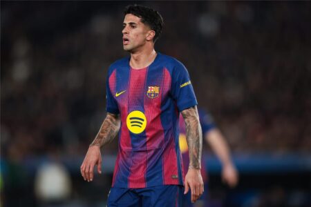 كانسيلو يثير التكهنات بشأن مستقبله مع برشلونة
