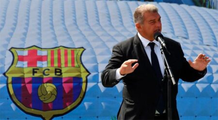 لابورتا: علاقتنا مع ريال مدريد متوترة للغاية.. وبرشلونة عقدتهم