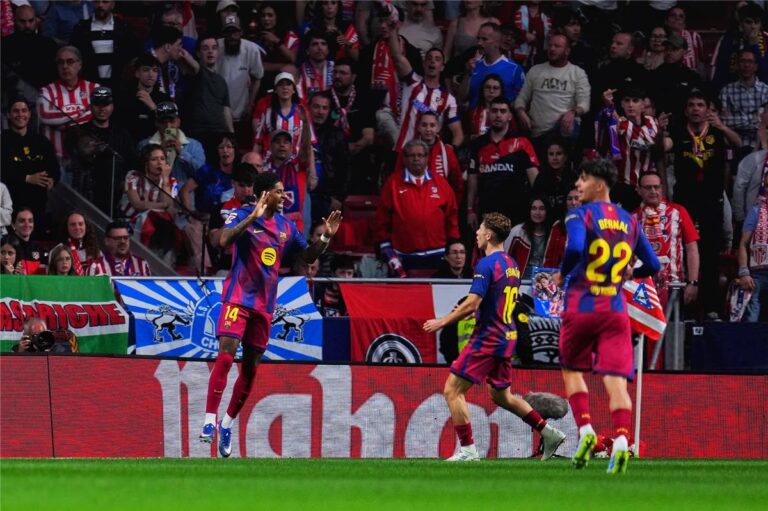 فيديو | ليلة الجدل التحكيمي.. برشلونة يعبر فخ أتلتيكو مدريد الأول بصعوبة ويعزز صدارة الدوري الإسباني فيديو | ليلة الجدل التحكيمي.. برشلونة يعبر فخ أتلتيكو مدريد الأول بصعوبة ويعزز صدارة الدوري الإسباني