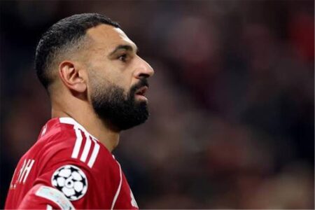 كريس وادل يحذر ليفربول: استبدال صلاح بضم لاعب واحد فقط لن يكون كافياً
