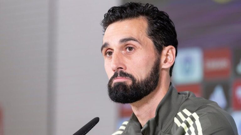 أربيلوا: أريد من لاعبي ريال مدريد أن يكونوا مثل مبابي.. والجماهير محقة في استهجان فينيسيوس أربيلوا: أريد من لاعبي ريال مدريد أن يكونوا مثل مبابي.. والجماهير محقة في استهجان فينيسيوس