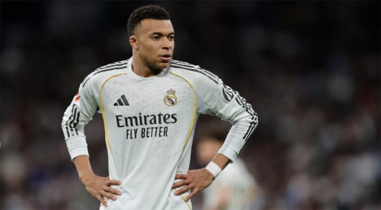 كيليان مبابي في ورطة جديدة مع ريال مدريد بسبب أربيلوا