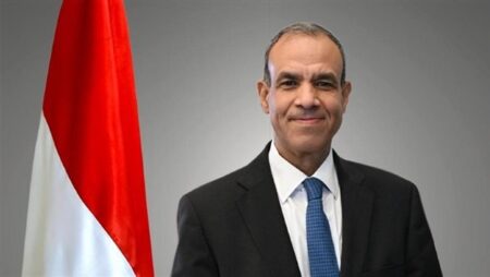 وزير الخارجية يتوجه إلى لندن لتعزيز العلاقات المصرية البريطانية