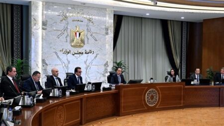 الحكومة: إتاحة شريحة الطفل بباقات إنترنت آمنة قبل 30 يونيو