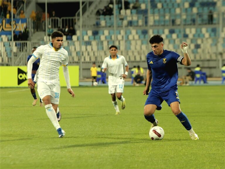 فيديو | كهرباء الإسماعيلية يخطف تعادلًا قاتلًا من الإسماعيلي في الدوري المصري فيديو | كهرباء الإسماعيلية يخطف تعادلًا قاتلًا من الإسماعيلي في الدوري المصري