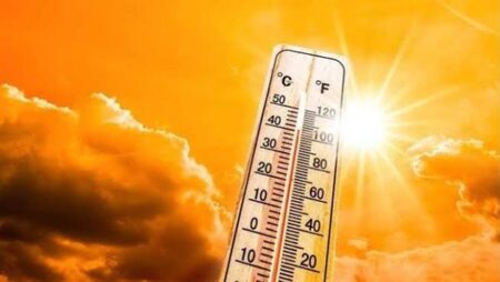 الأرصاد تحذر: ذروة الموجة الحارة غدا ورياح مثيرة للأتربة والعظمي 37 درجة بالقاهرة